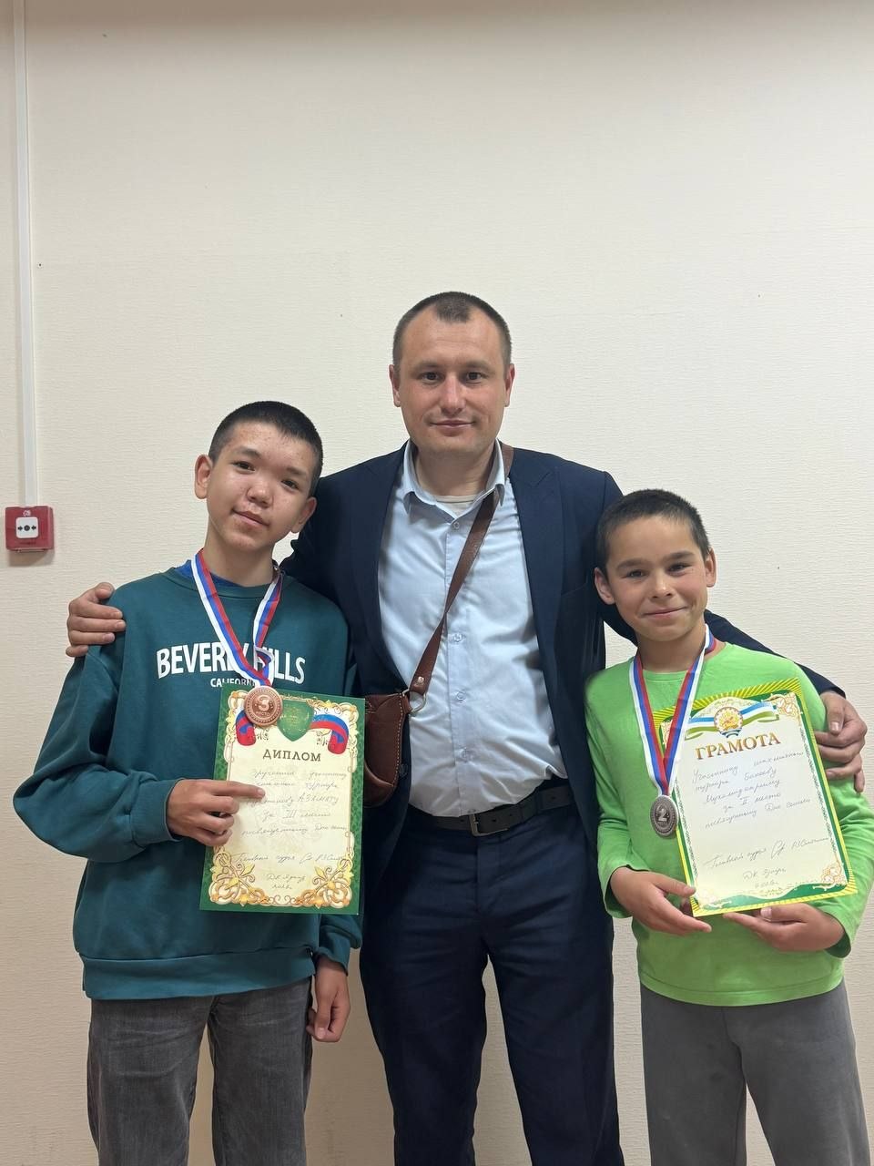 Наставник с призёрами турнира